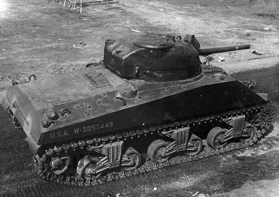 ​The bulge on top of the engine deck is seen from above - A Tank for Allies | Warspot.net