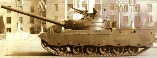 ​The 1226 prototype, which has an ugly cast turret and an engine compartment longer than 1224 - The Mythical Pages: Chinese Projekt 122 Tank Series | Warspot.net