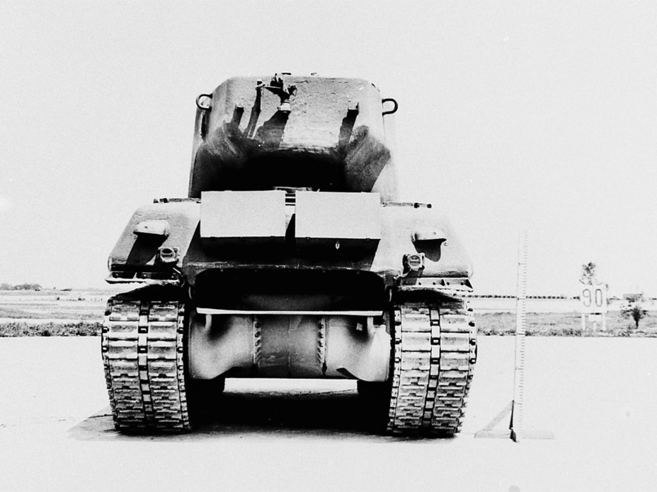 ​M6A2E1, rear view - M6A2E1: The Heavy Clownshoe | Warspot.net