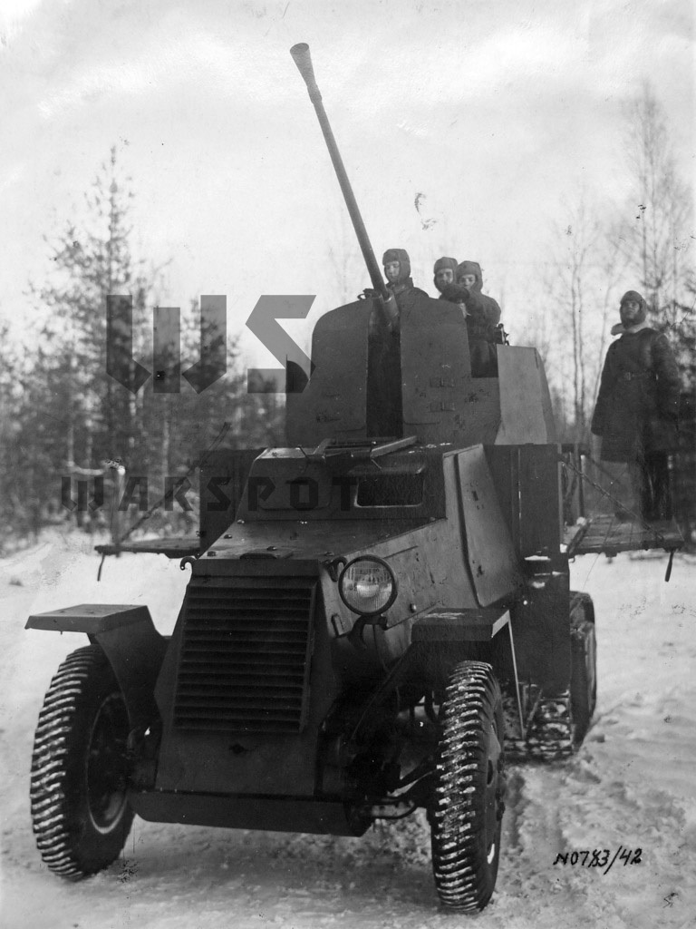 ​The new grille design is visible - Halftrack Experiments | Warspot.net