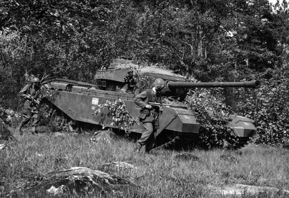 ​One of the first Centurions Mk.3 to arrive in Sweden. Exercises of the P 2 tank regiment, Hassleholm, summer of 1953 - Adventures of the Centurion in Scandinavia | Warspot.net