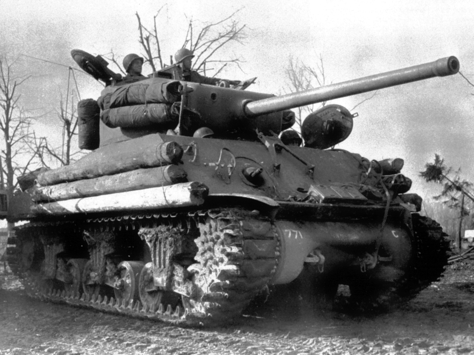 ​Protection with logs was a common type of improvised armour - The Tank's Hidden Foe | Warspot.net