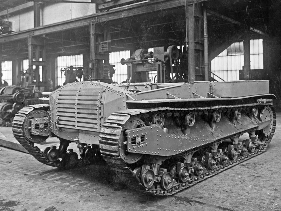 ​18-pdr Transporter. Its chassis was used as a basis for the new tank - Medium Tank Mk.I: First of the Maneuver Tanks | Warspot.net