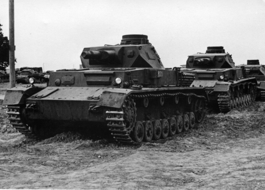 ​The PzIV Ausf. C looked very similar to its predecessor - Pz.Kpfw.IV Ausf. A through C | Warspot.net