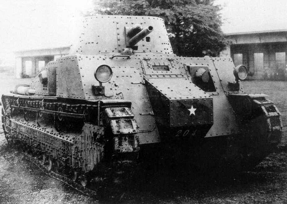 ​A fully fledged door in the front of the tank looked unusual, to say the least - Medium Tank Mk.III: Britain's Cerberus | Warspot.net