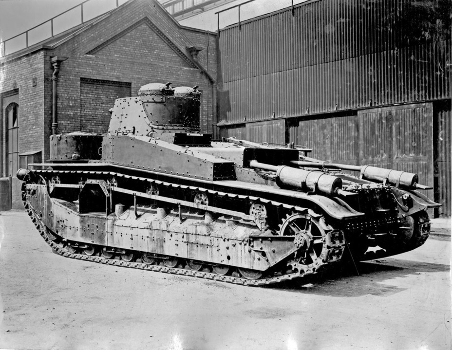 ​Turn your attention to the large opening in the suspension: it contains a hatch - Medium Tank Mk.III: Britain's Cerberus | Warspot.net