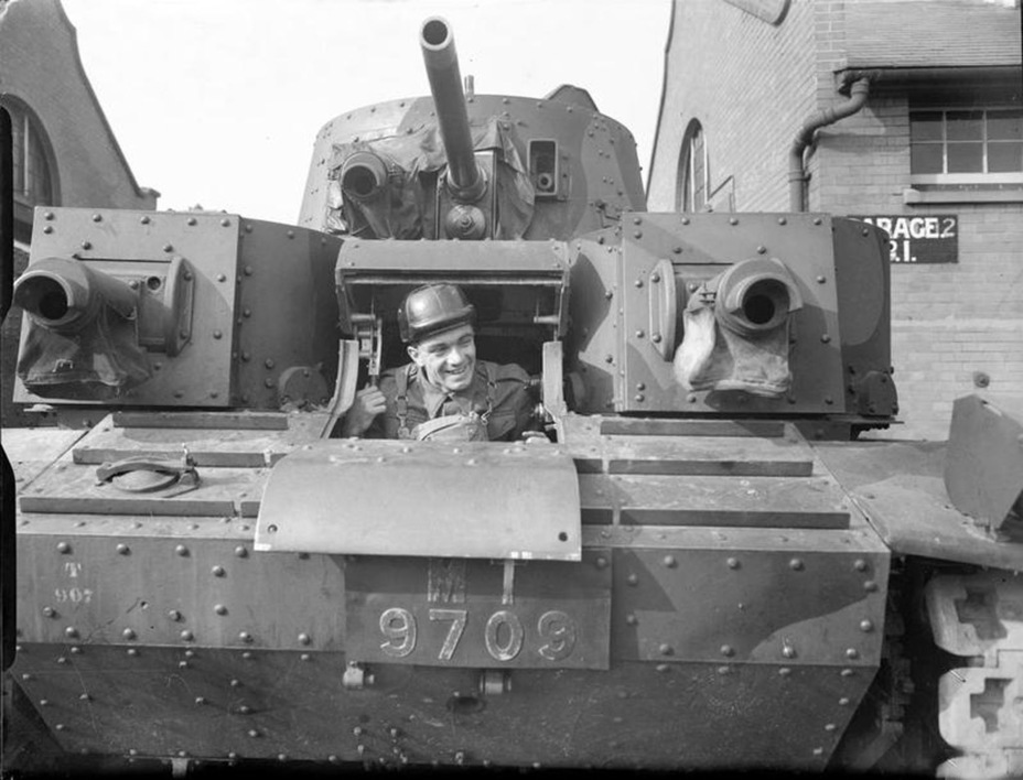 ​Driver's station on the Medium Tank Mk.III A3 - Medium Tank Mk.III: Britain's Cerberus | Warspot.net