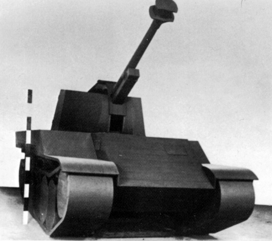 ​A full sized model of the Gerät 5-1028. This is the only vehicle from the VK 16.02 family of which any photographs survived - Reconnaissance Cats | Warspot.net