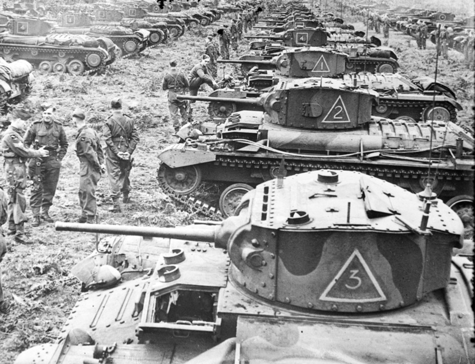 ​Valentine II tanks from the 6th Armoured Division, September 1941. The later tanks have ports on the left side of the turret - Infantry Sweet Spot | Warspot.net