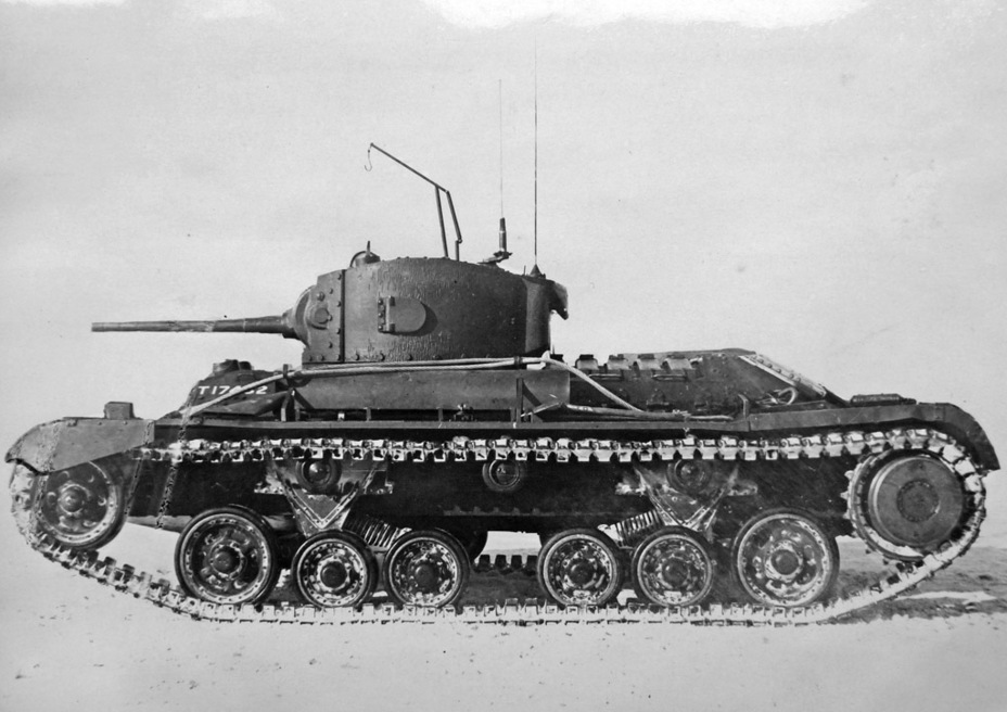 ​A pistol port in the side of the turret distinguishes the Valentine II from the Valentine I - British Tank for Soviet Infantry | Warspot.net