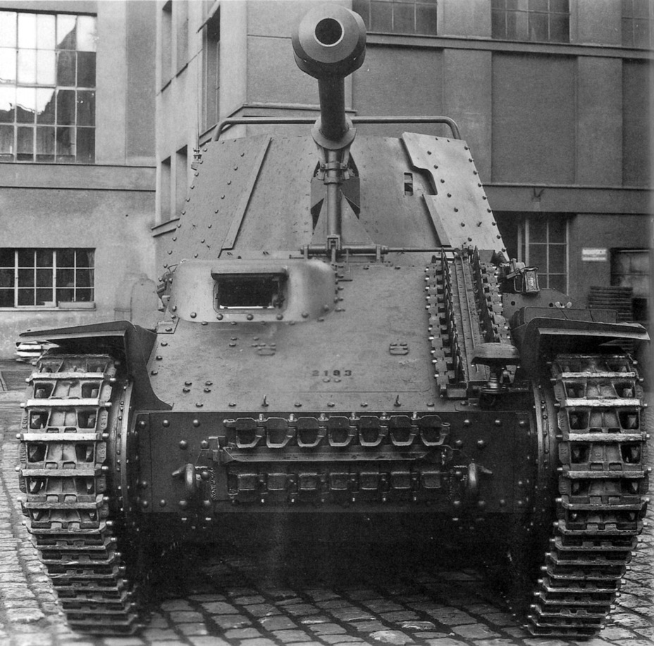 ​The same vehicle from the front. The serial number on the front plate suggests that it was built in May of 1943 - Marder III: German Tank Destroyer on a Czech Chassis | Warspot.net