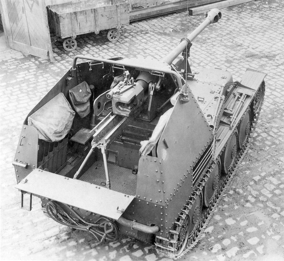 ​A redesigned layout allowed the creation of a fighting compartment for three crewmen - Marder III: German Tank Destroyer on a Czech Chassis | Warspot.net