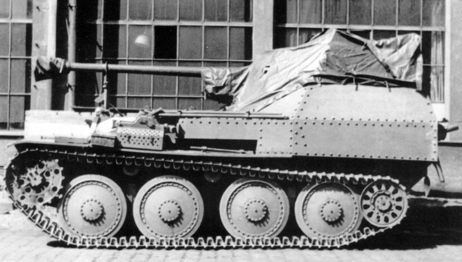 ​This is how the tarp was affixed on the Panzerjäger 38 - Marder III: German Tank Destroyer on a Czech Chassis | Warspot.net