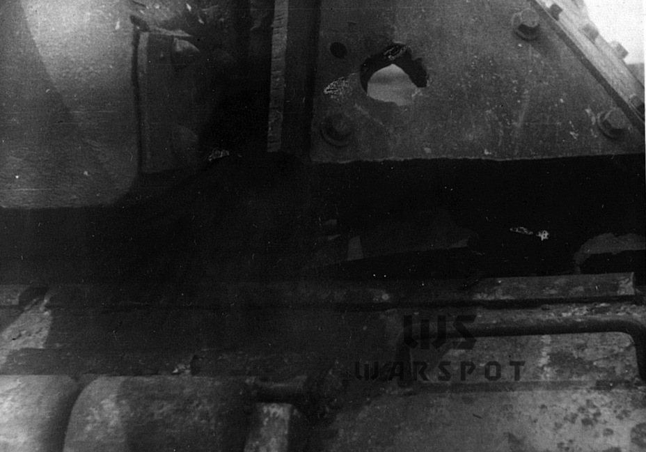 ​Spaced armour in the front of the turret did not protect tank #321 from a 75 mm round - Temporary Reinforcement | Warspot.net