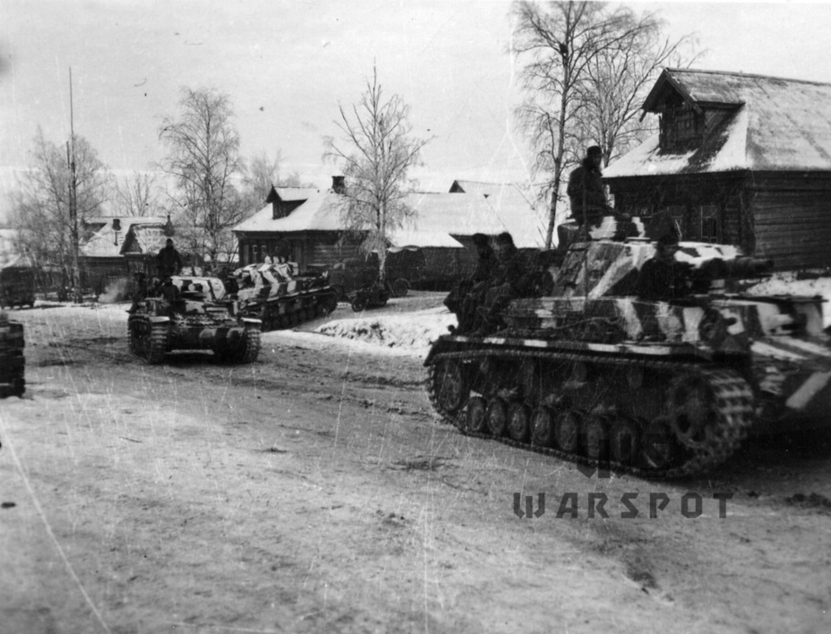 ​PzIV Ausf.F near Moscow - From Support Tank to a Lead Role | Warspot.net