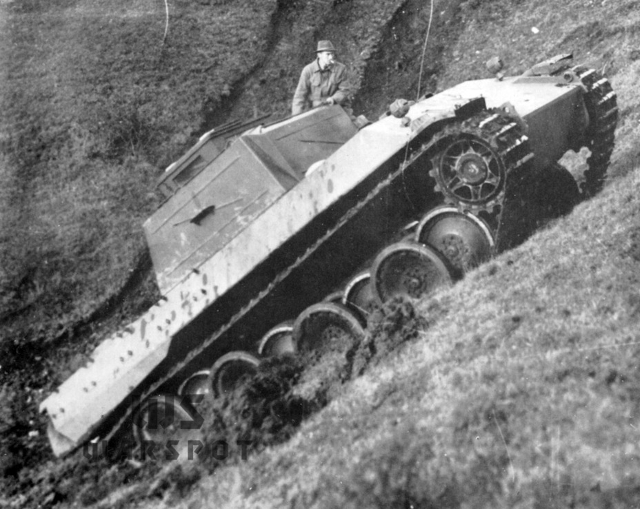 ​The first Versuchs-Panther prototype, built in September of 1942. A dummy turret is installed - Panther's Ancestors | Warspot.net