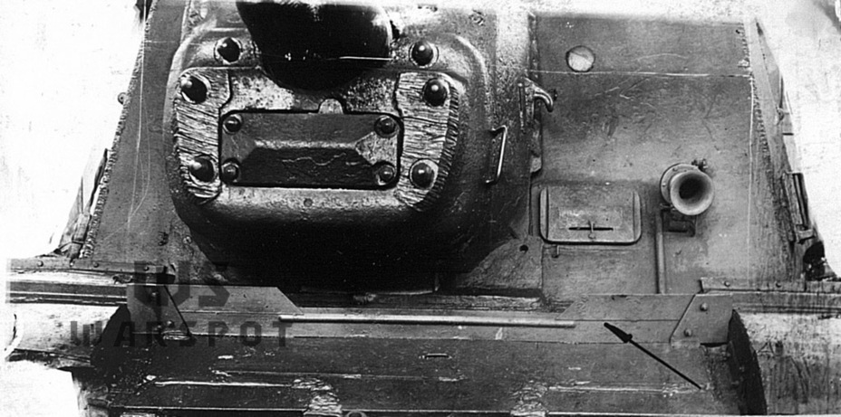 ​Mudguard introduced in July of 1945, one of the last changes to the design of the ISU-122 and ISU-122S. This vehicle has a welded front hull, introduced in February-March 1945 - ISU-122 Heavy Tank Destroyer | Warspot.net