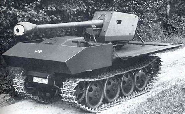 The V4 prototype in battle position - An Ersatz Tank Destroyer from an Ersatz Tractor | Warspot.net