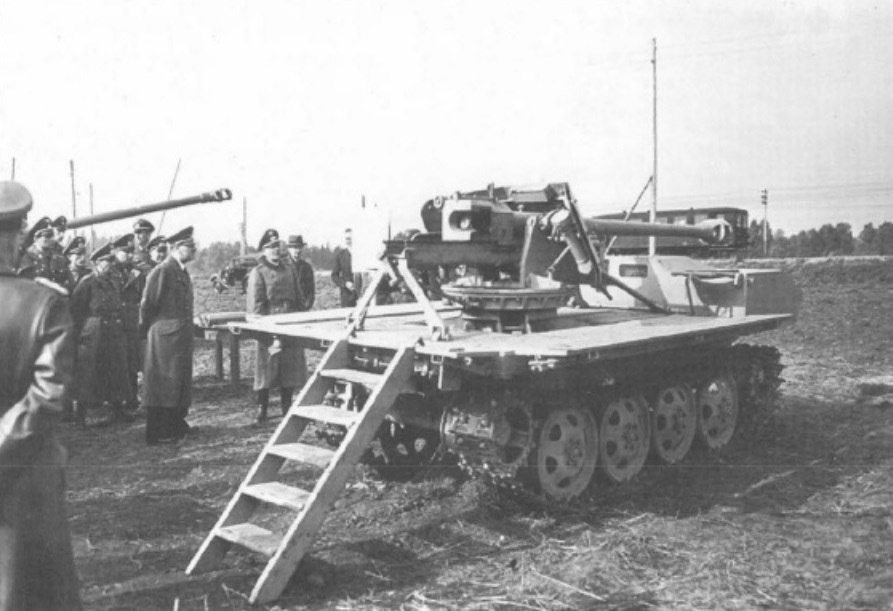 ​Hitler inspects the tank destroyer, October 1st, 1943 - An Ersatz Tank Destroyer from an Ersatz Tractor | Warspot.net