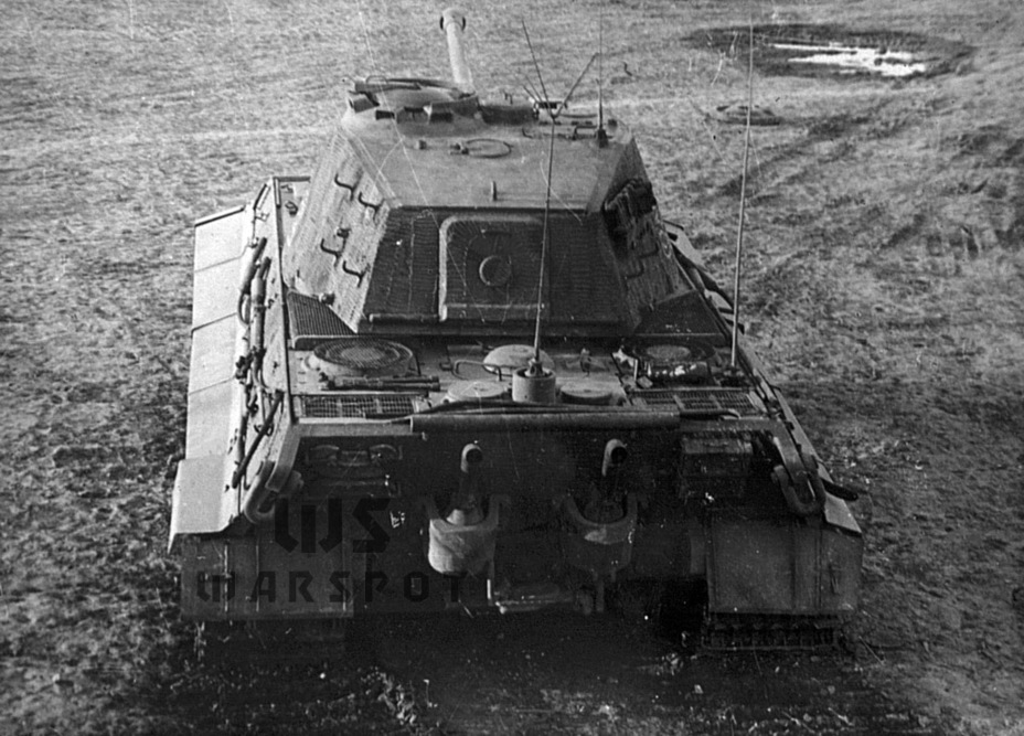 ​This was a commander's tank - An Overloaded Big Cat | Warspot.net