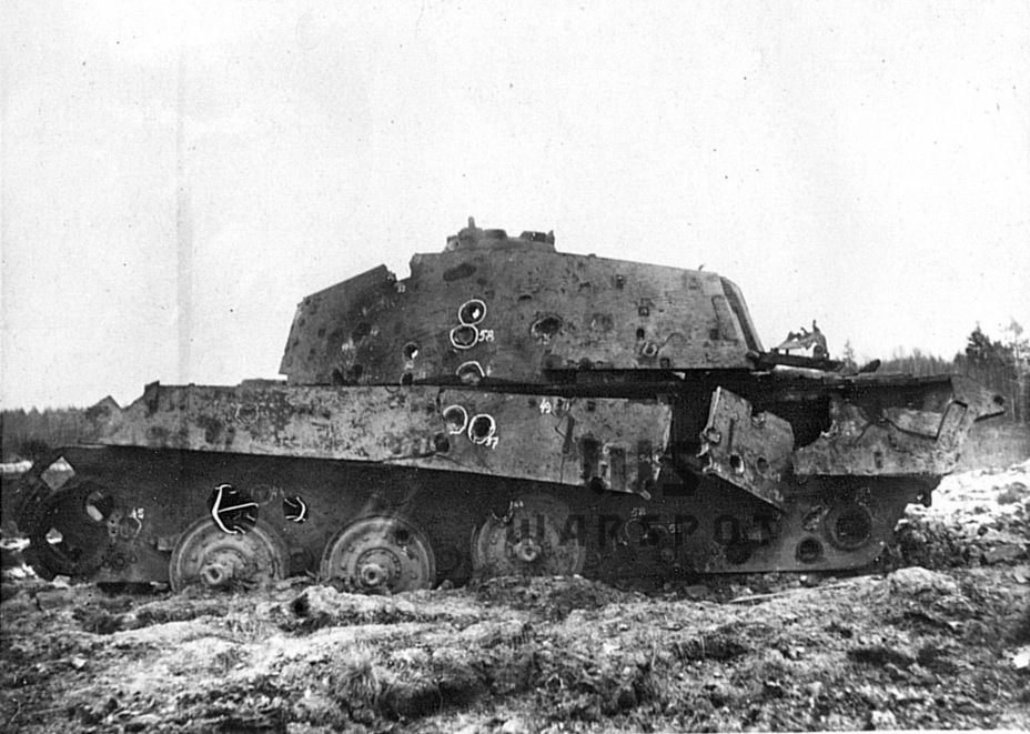 ​After fire from 76 and 85 mm guns - An Overloaded Big Cat | Warspot.net