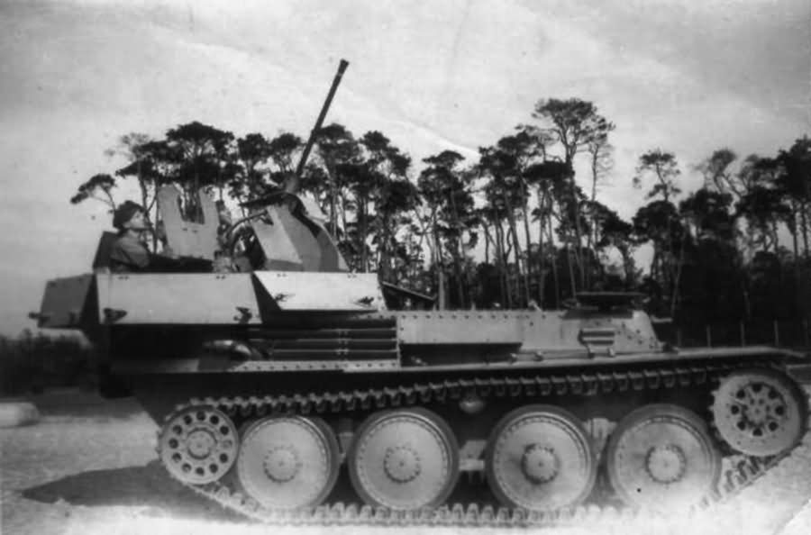 ​The top of the casemate could fold down if needed - A SPAAG for the Panzerwaffe | Warspot.net