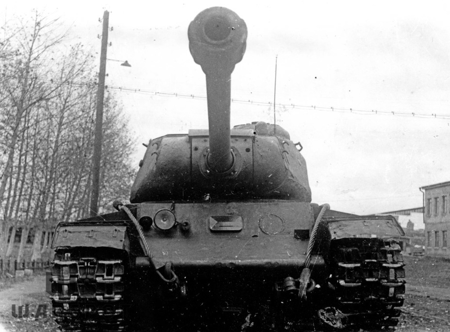 ​Marks from ballistic trials that the Object 239 underwent in late 1943 can be seen - The KV's Last Bow | Warspot.net