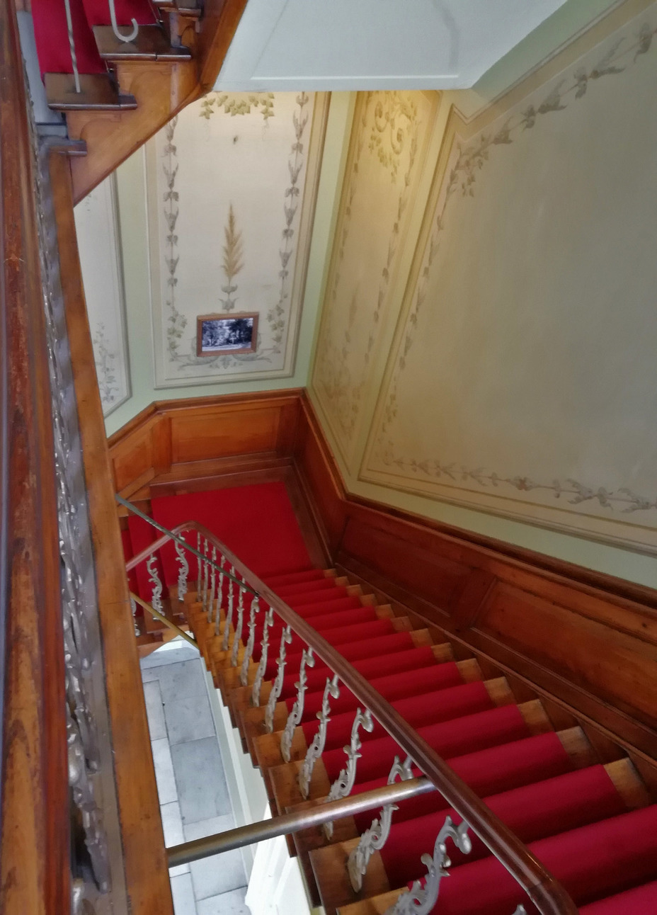 ​One of the few places where they tried to restore the original decor of the Villa Hartenstein is the staircase. Photo by the author - Museum of the Bridge Too Far | Warspot.net