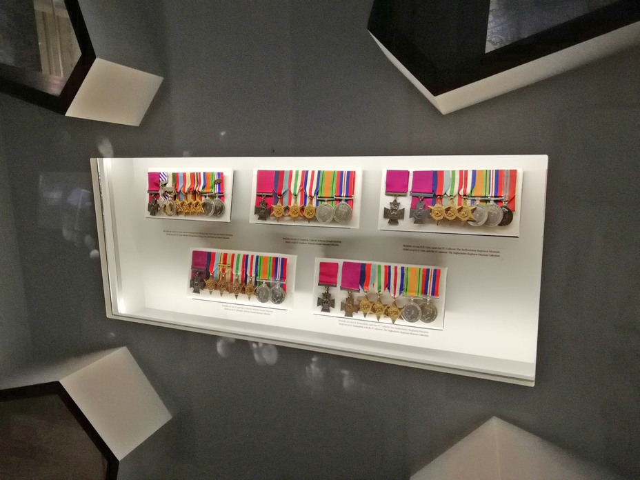 ​Showcase with awards from the soldiers, awarded Victoria Cross. Photo by the author - Museum of the Bridge Too Far | Warspot.net