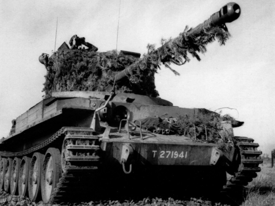 ​This kind of camouflage was common, but the size of the tank reduced its effectiveness - Cruiser with a Big Head | Warspot.net