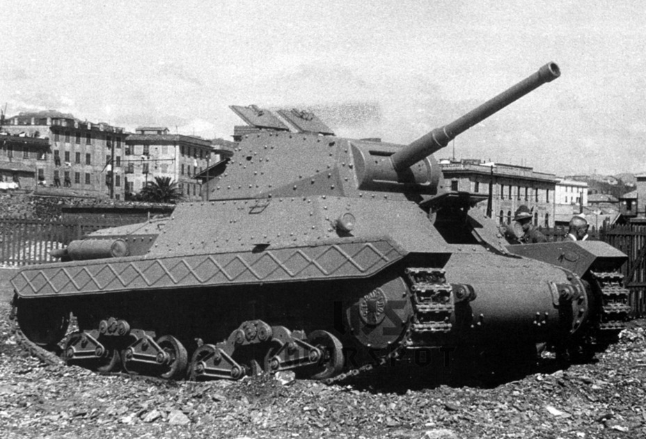 ​The second prototype of the Carro Armato P 40, July 1942 - Heavy Tank, Italian Style | Warspot.net