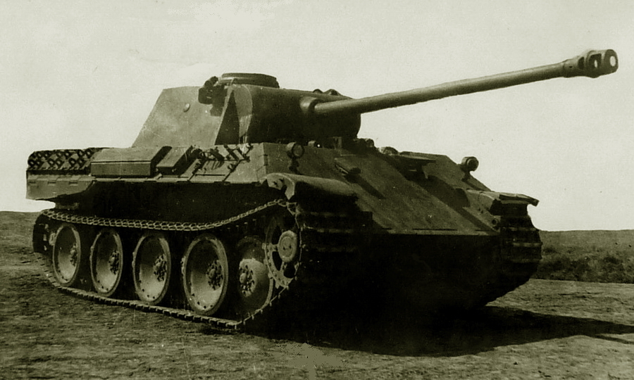 ​The appearance of the Panther Ausf.D in the summer of 1943 was another unpleasant surprise. The front armour was much more powerful than that of the Tiger and could not be penetrated by an 85 mm AA gun. However, the Panther Ausf.D had much more variable armour: the thinner sides could be penetrated by any gun down to the 45 mm - Thick Skin of German Beasts | Warspot.net