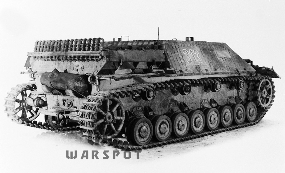 ​A captured vehicle from the Panzer Lehr - Jagdpanzer IV: The Best StuG | Warspot.net