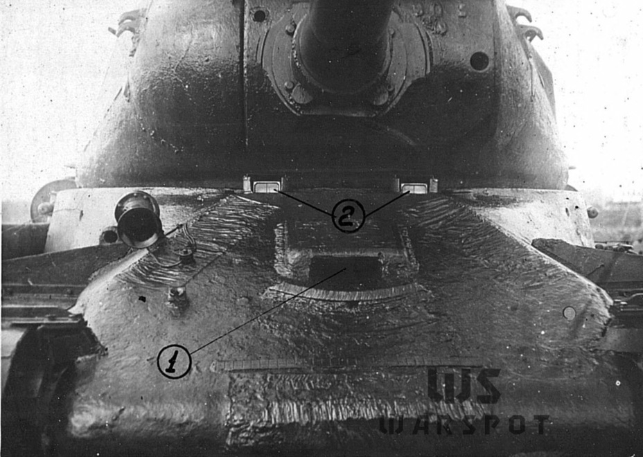 ​The drawback of improved protection was reduced visibility for the driver. The disappearance of the splash guard resulted in the observation devices being splashed with mud while driving off-road or on dirt roads - IS-2: Small Modernization of a Large Tank | Warspot.net