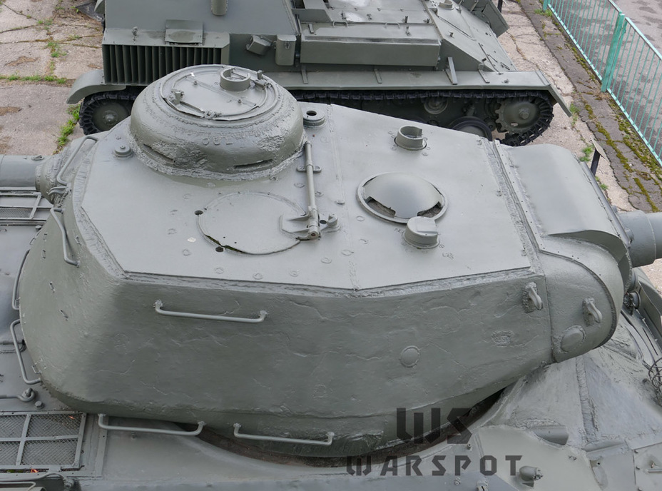 ​The same from above. Like UZTM turrets, turrets produced at Hammer and Sickle had no casting numbers in the rear - IS-2: Small Modernization of a Large Tank | Warspot.net