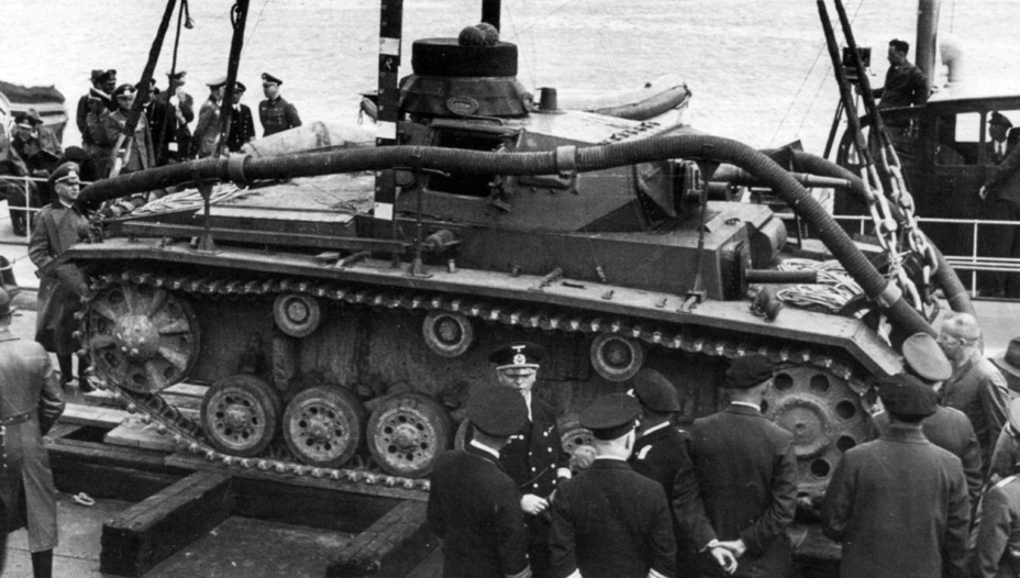 ​Trials of experimental Underwassserkampffarhzeugen equipment. Items that seal up the tank as well as a long underwater driving snorkel are visible - Transitional Panzer III | Warspot.net