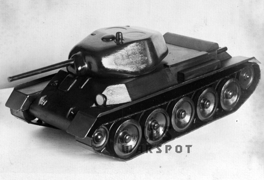 ​A T-34M model shown to Stalin at a meeting on June 5th, 1942 - T-43, Take One | Warspot.net