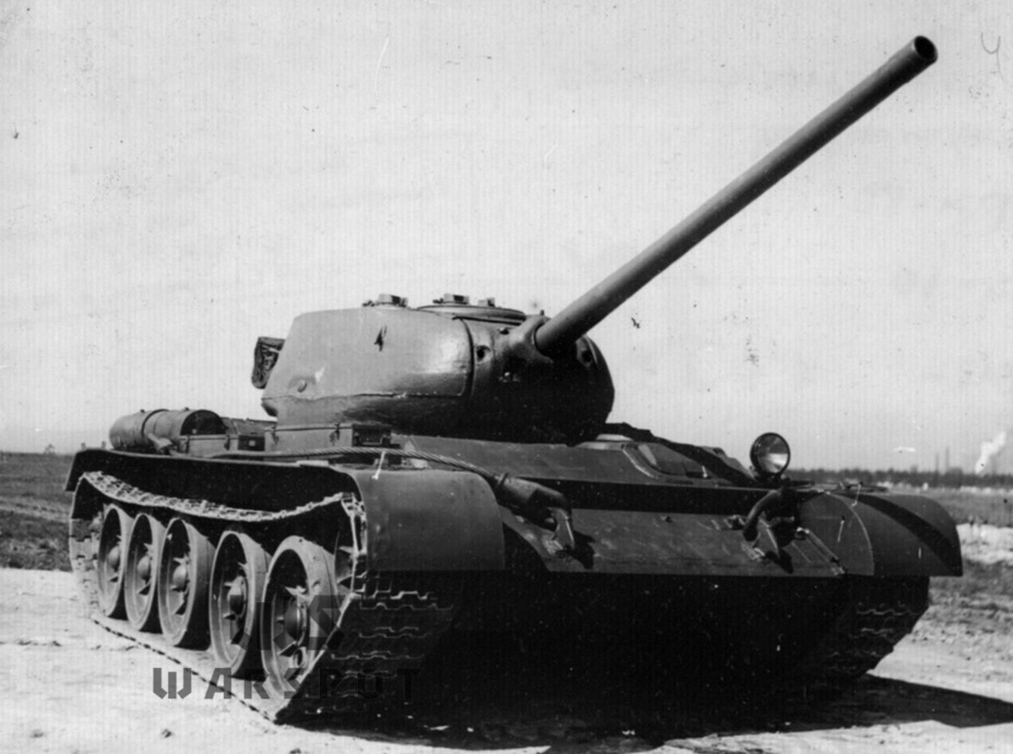 ​The first prototype of the second variant T-44 tank, late May 1944 - T-44: The Second Version | Warspot.net
