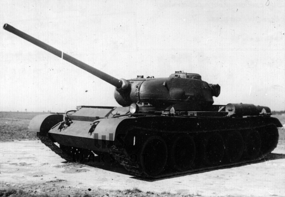 ​Many changes were made to the T-44 tank as a result of trials of the first variant - T-44: The Second Version | Warspot.net