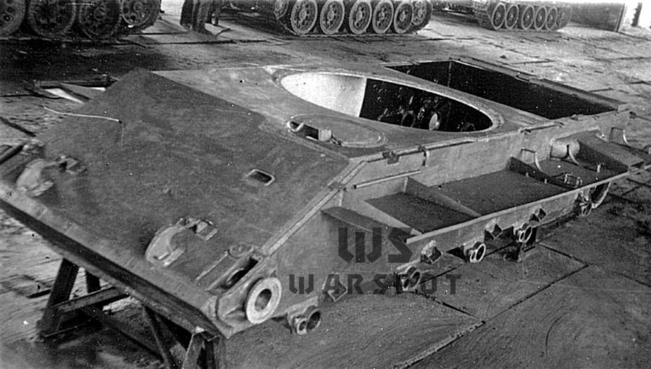 ​The hull of the first T-44A tank, factory #183, July 1944 - T-44: an Intermediate Tank | Warspot.net
