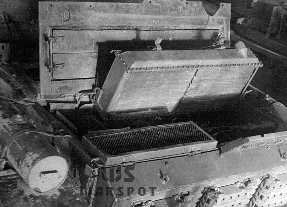 ​Reworked position of the radiator. The extra «tail» attached to the tank before it was finally assembled can be seen - T-44: an Intermediate Tank | Warspot.net