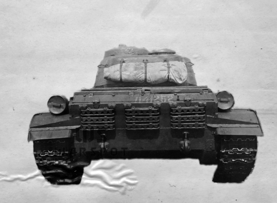 ​The same tank seen from the rear - T-44: an Intermediate Tank | Warspot.net