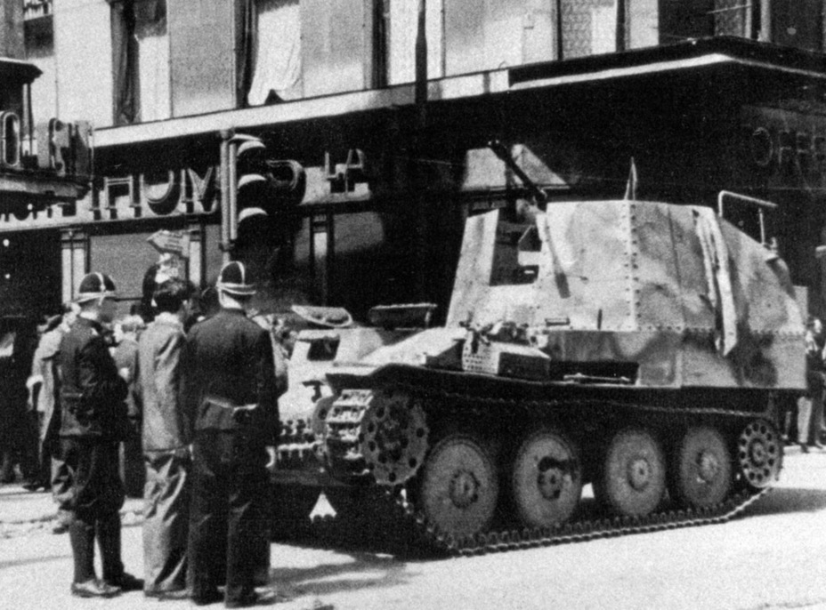​A converted munitions carrier. A 30 mm MK-103 autocannon was placed in the fighting compartment - The Bug with a Big Caliber | Warspot.net