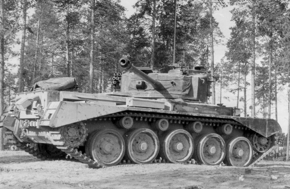 ​A Finnish Comet, showing new exhaust pipes that were introduced on the Type B hull. Finland was the biggest buyer of Comet tanks, 41 in all - Comet, the Last Cruiser | Warspot.net