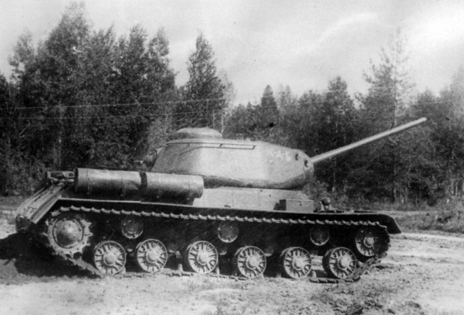 ​The first IS tank with a D-5T on trials - An IS in the Hand | Warspot.net