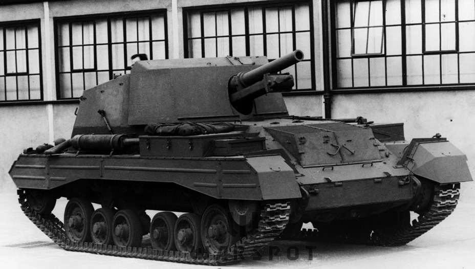 ​An experimental SP 17-PR Valentine I with a 25-pounder gun. Experiments showed that the Sexton was better suited for this task - Backwards Tank Destroyer | Warspot.net