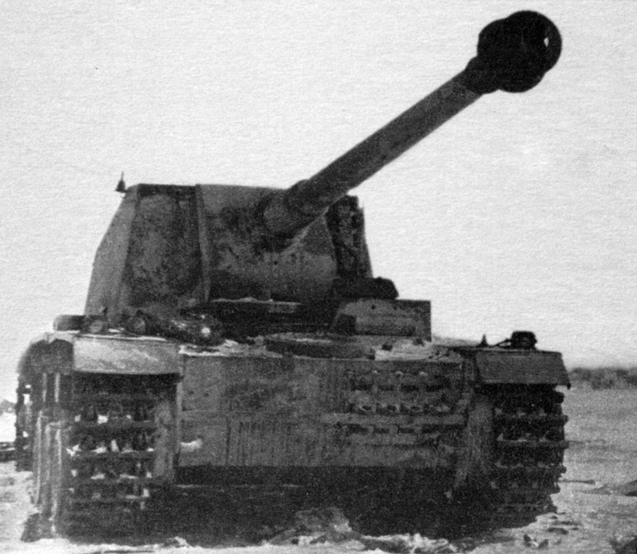 ​Captured Pz.Sfl. für 12,8 cm K40, February 1943 - Sturer Emil: a Rare Specimen from Stalingrad | Warspot.net