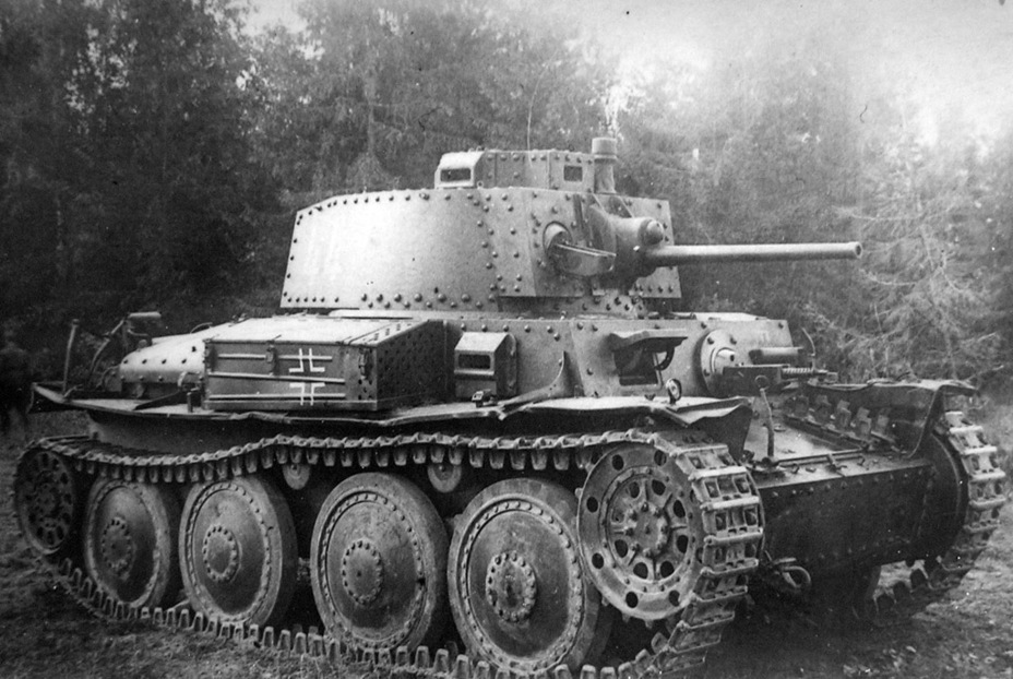​Captured Pz38(t) from the 20th Tank Division, September 1941 - Pz.Kpfw.38(t) on the Eastern Side of the Eastern Front | Warspot.net