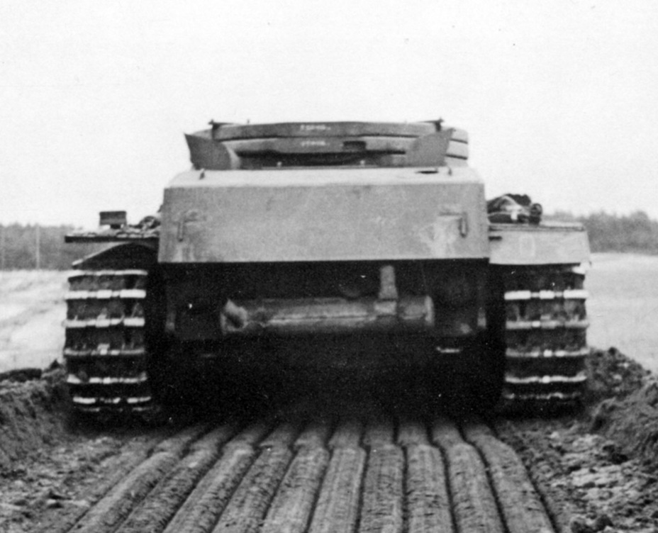 ​The same chassis from behind. It was later equipped with trench digging implements - The Tiger's Predecessors | Warspot.net