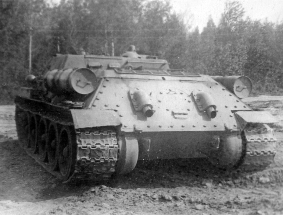 ​The same vehicle from the rear. The SU-122-III and SU-85 had identical hulls - Mistimed Improvement | Warspot.net
